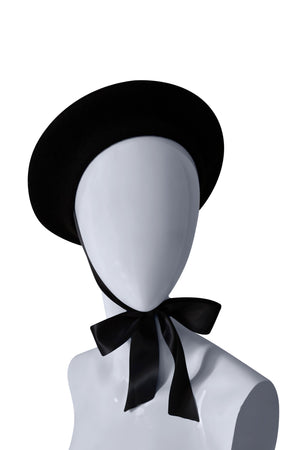 Women black wool Beret – Retro Coquette Charm Meets Parisian Style