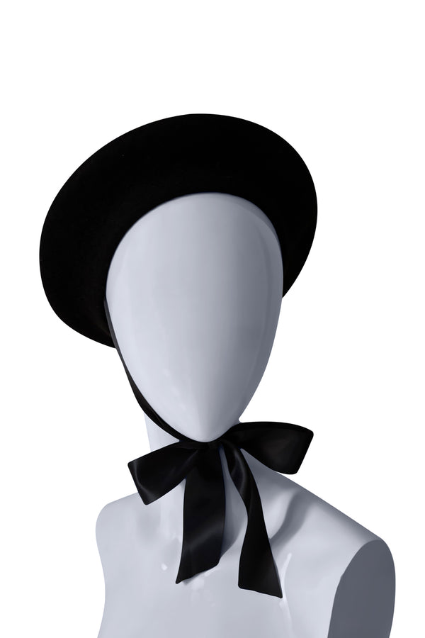 Women black wool Beret – Retro Coquette Charm Meets Parisian Style