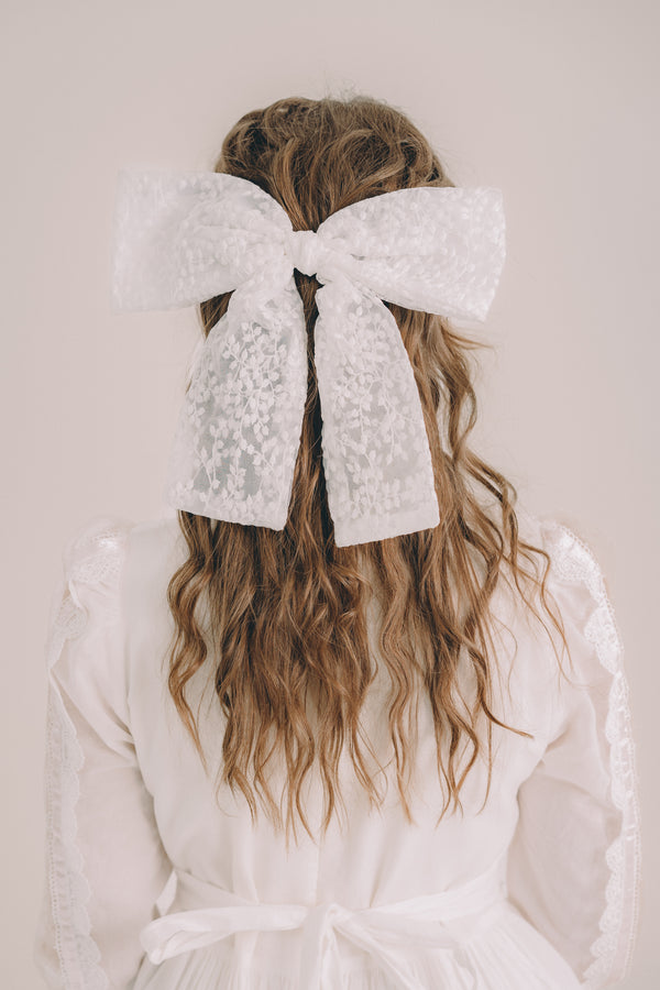 NEW ! White organza barrette embroidered with leaf pattern