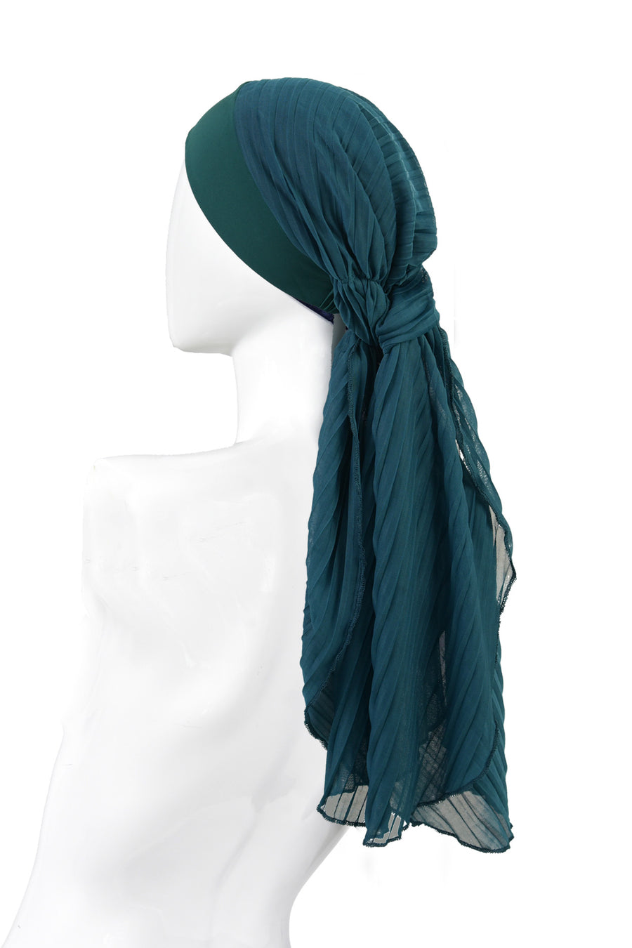 Green pleated headrwp