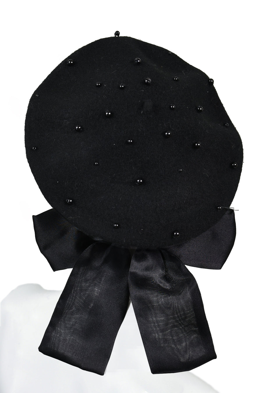 Beret noir with pearls