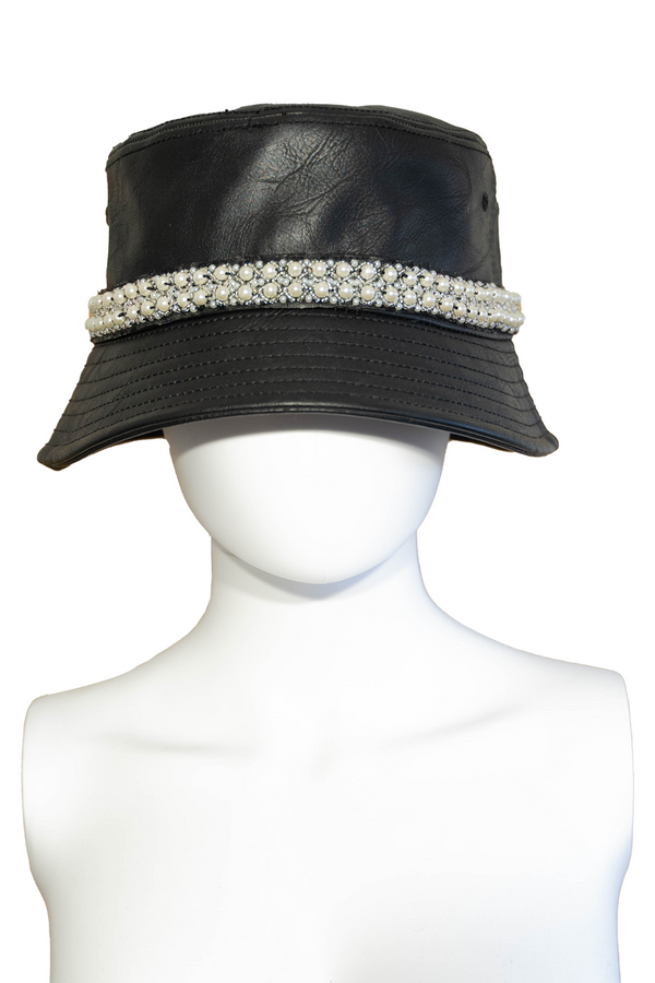 Faux leather bucket hat !